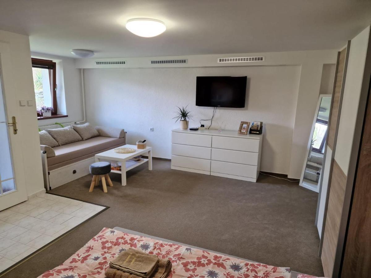 Apartman U Peciho Bela pod Pradedem Buitenkant foto