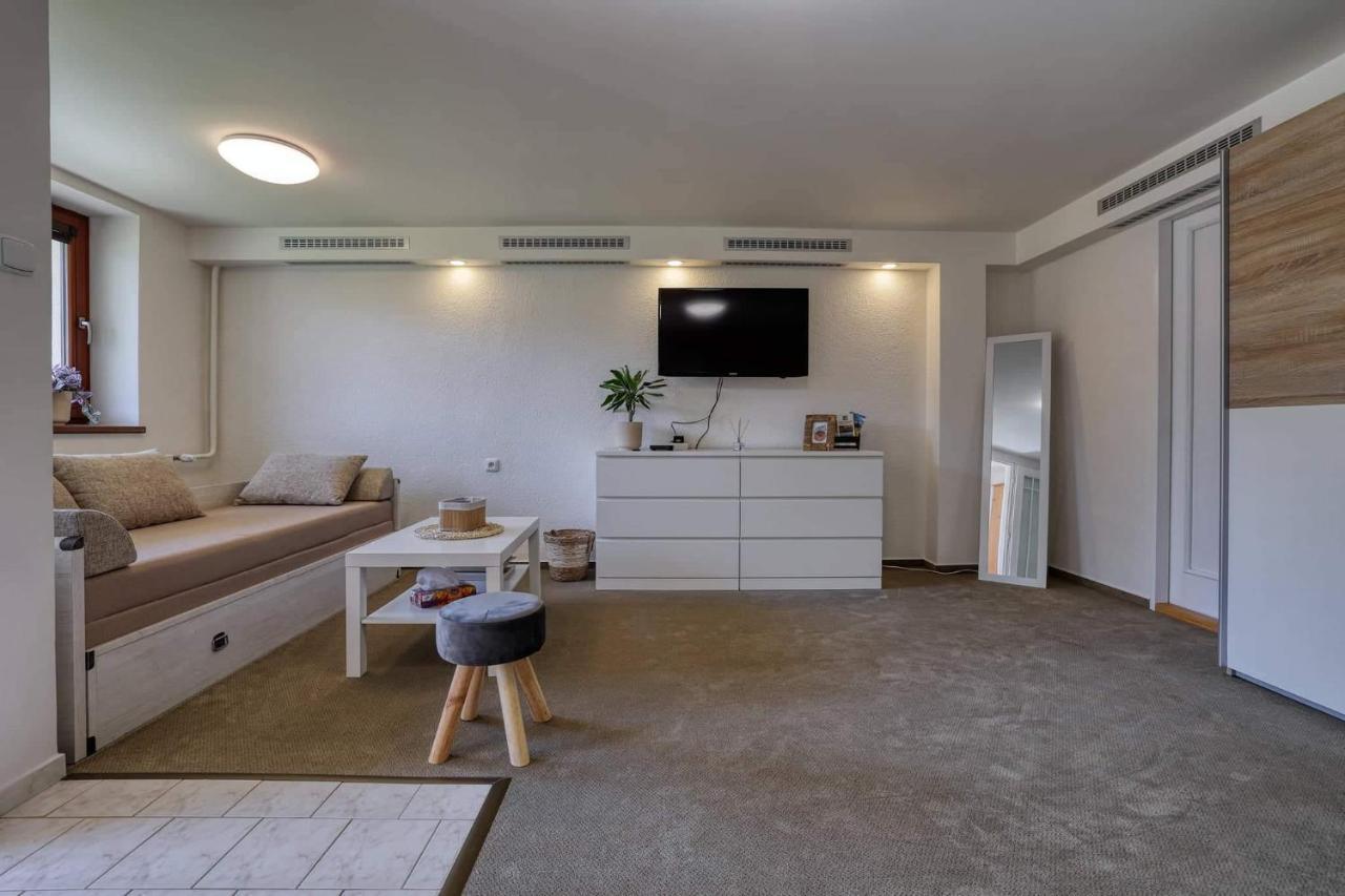 Apartman U Peciho Bela pod Pradedem Buitenkant foto